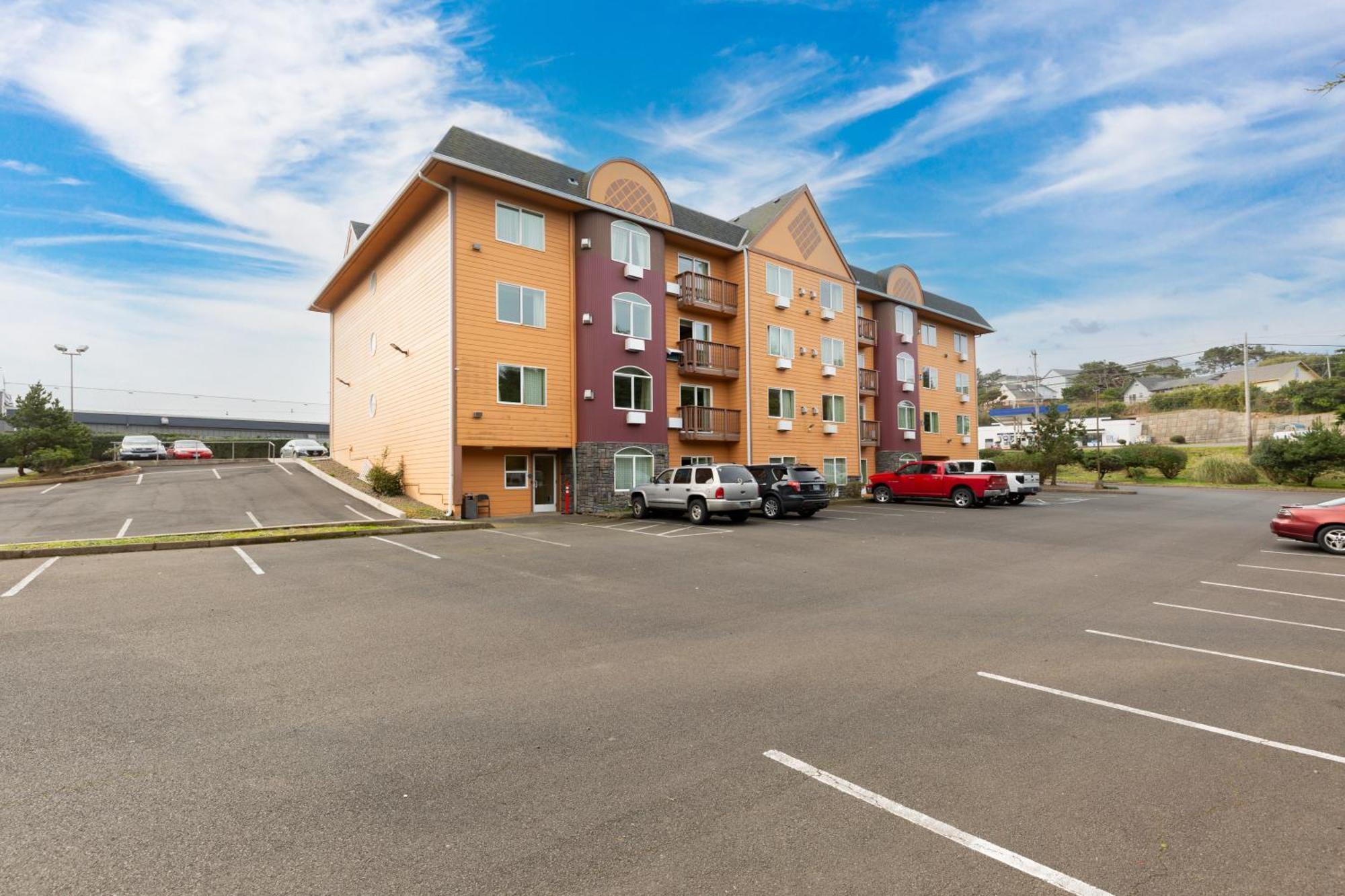 Palace Inn&Suites Lincoln City Extérieur photo